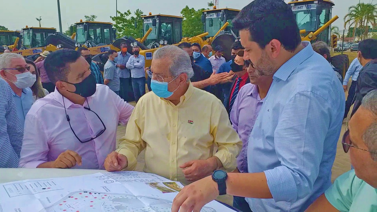 Senador Jaime Campos confirma destinação de R$1 milhão para projeto de revitalização da Praça Central